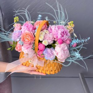 Цветы в корзине уфа
